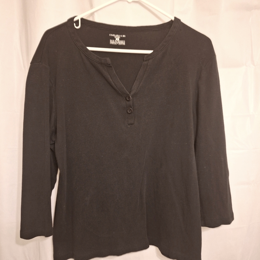 Jones New York Women's Size: XL Black Shirt 3/4 Length Sleeves Button V Neck Top